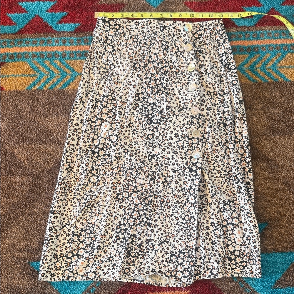 Madewell Black and Cream Floral Midi Skirt